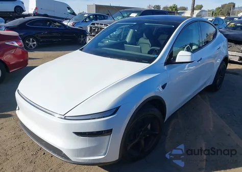2026 Tesla Model Y Long Range Dual Motor All-Wheel Drive from USA, damaged, VIN 7SAYGDED7TA463244